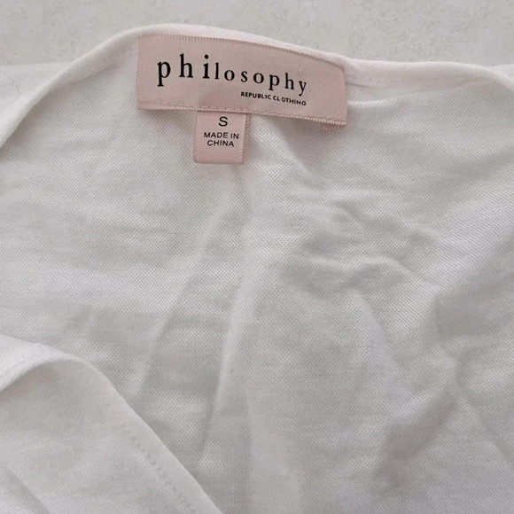 Philosophy/ White flowy tee shirt/Short sleeved/ V-neck/ Viscose blend/Size US S - Picture 8 of 12